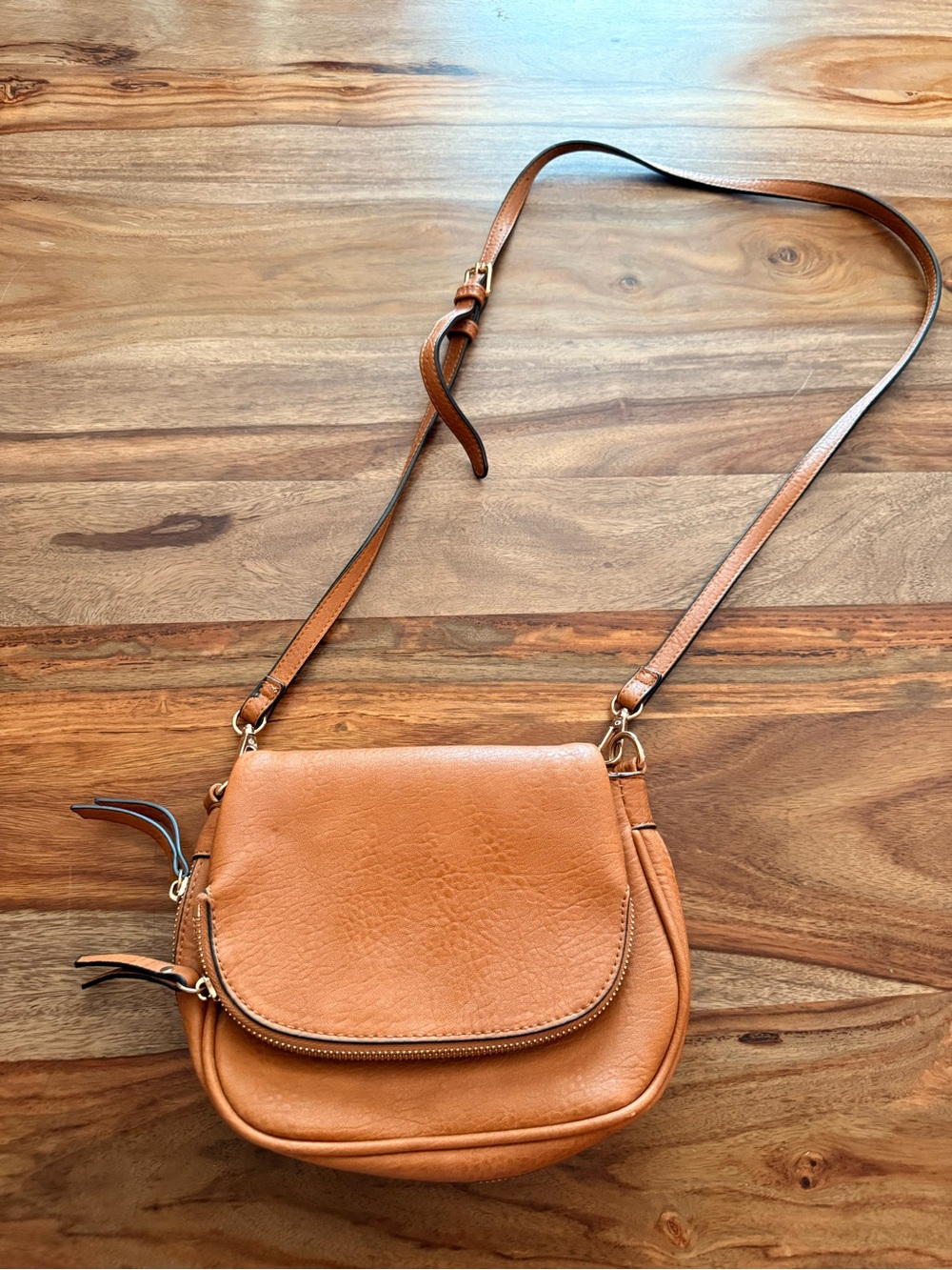 Leather Crossbody Bag in brown